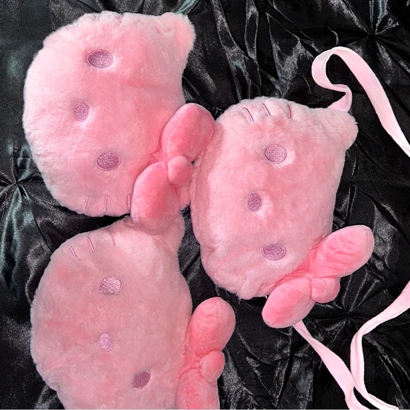 Plush Hello Kitty Purse - Picture 6 of 6